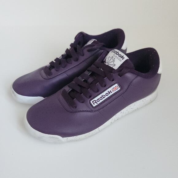 Reebok Shoes - 🔥SOLD🔥 Reebok Princess Classic Sneakers